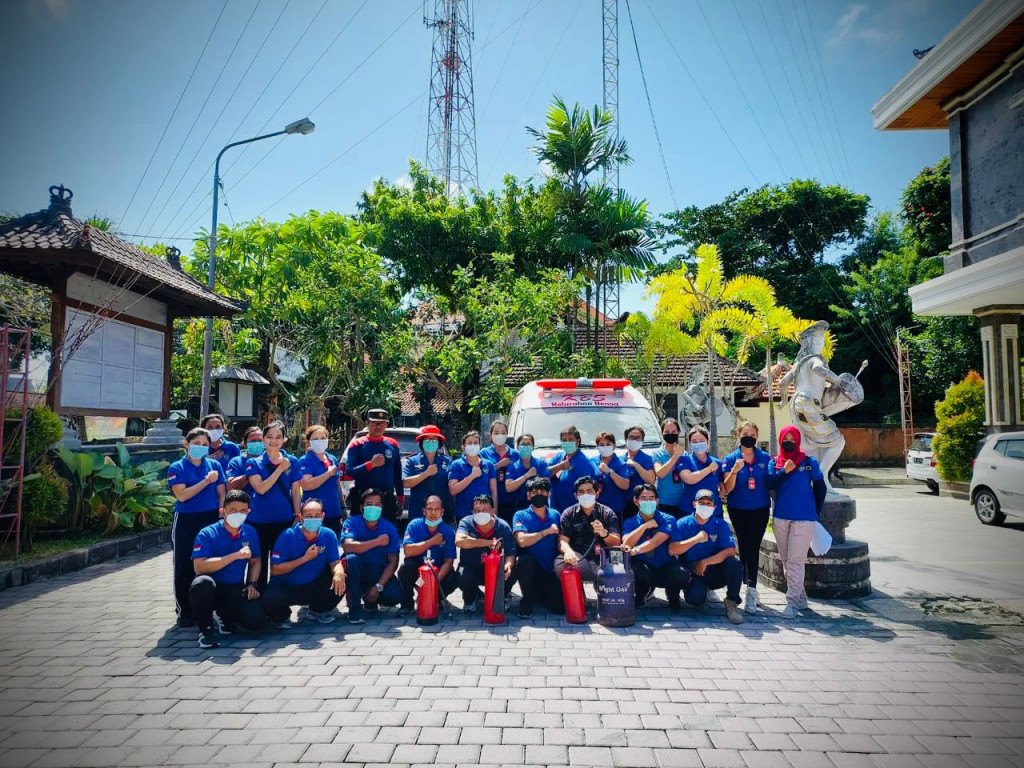 SOSIALISASI APAR (ALAT PEMADAM API RINGAN) DAN SIMULASI PEMADAM KEBAKARAN UPTD. PUSKESMAS KUTA SELATAN